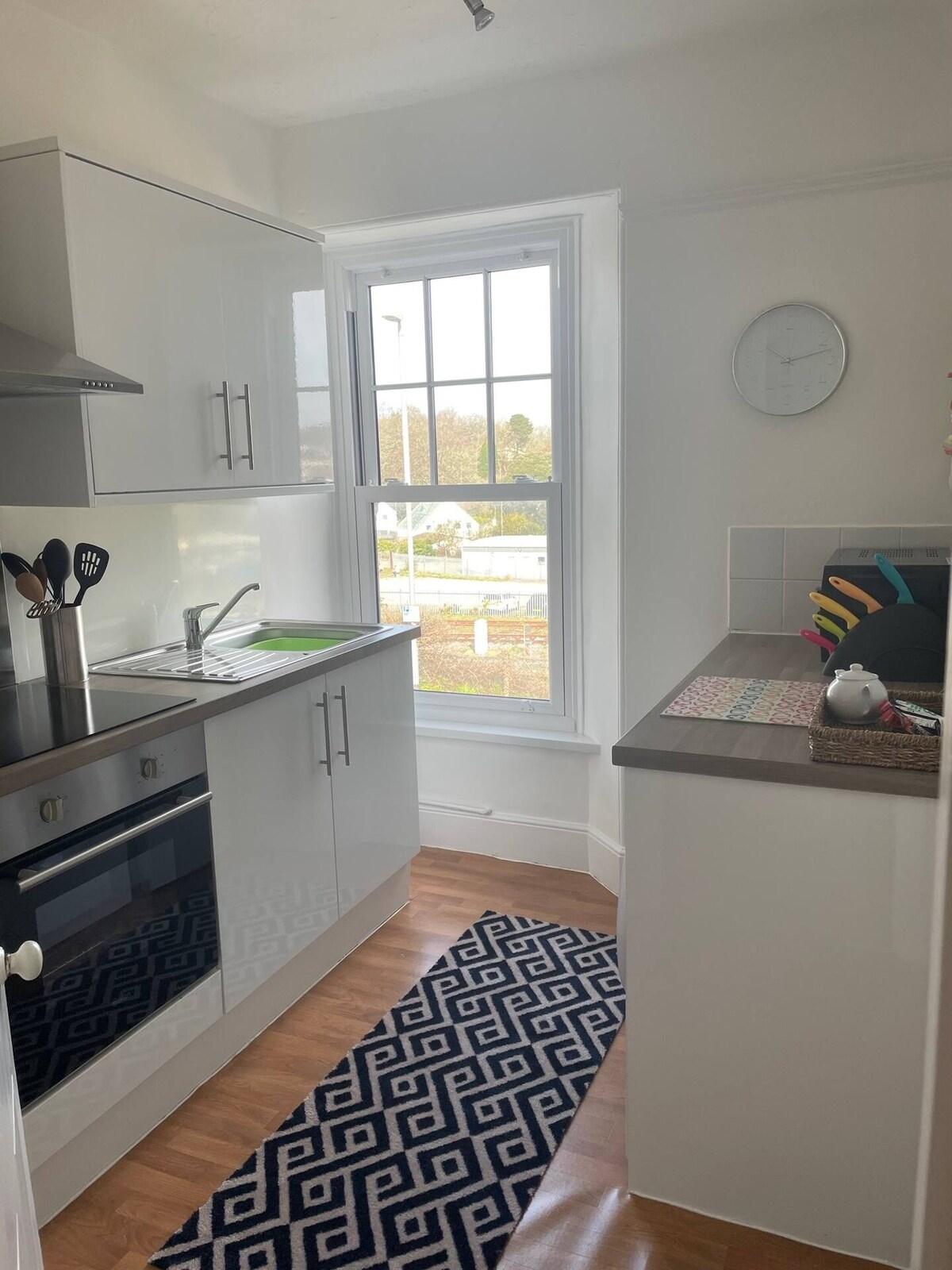 Cornwall Explorer's Base 2 Bed City Apt6